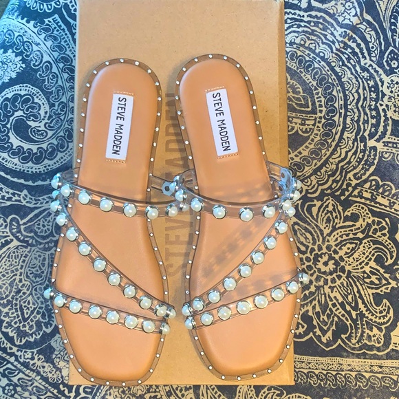 Steve Madden Shoes - NEW Steve Madden sandals